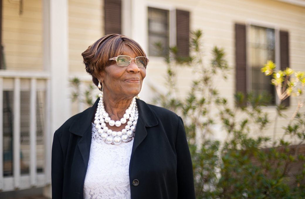 You are currently viewing Before the Clyburn Endorsement, an Elderly Church Usher With a Question