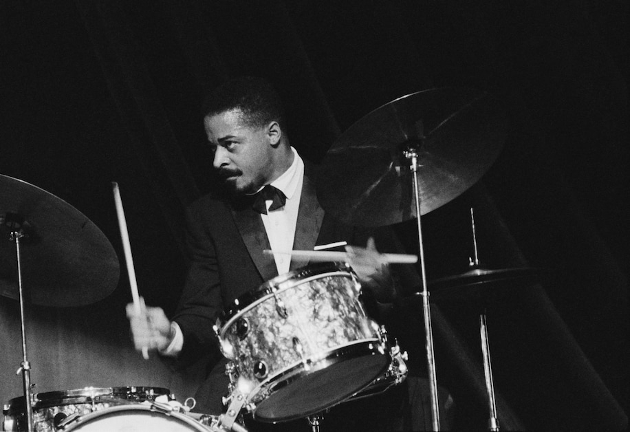 You are currently viewing Jimmy Cobb, consummate jazz drummer for Miles Davis, dies at 91