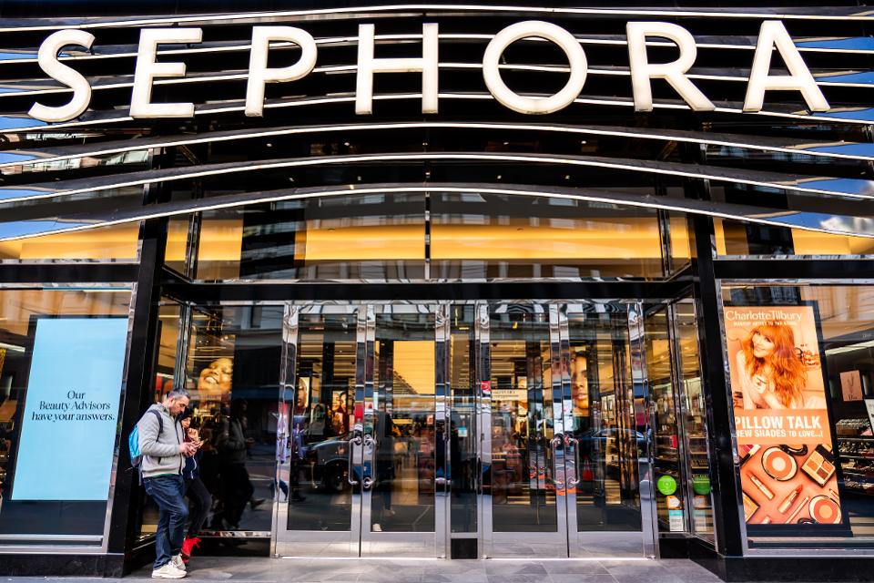 You are currently viewing Sephora First To Accept ‘15% Pledge’, Dedicating Shelf-Space To Black-Owned Businesses