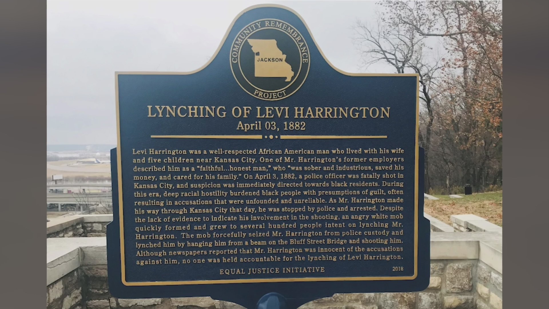 You are currently viewing Kansas City memorial for black man lynched found vandalized, thrown off cliff