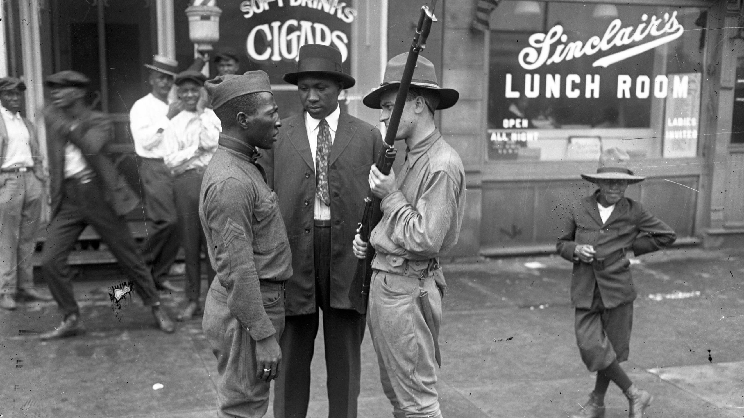 You are currently viewing How racist policing took over American cities, explained by a historian