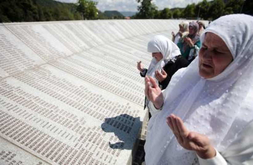 You are currently viewing Remembering and honoring the victims of the Srebrenica genocide