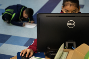 Read more about the article The Federal Government Promised Native American Students Computers and Internet. Many Are Still Waiting.