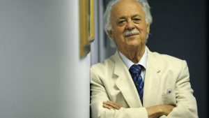 Read more about the article George Bizos obituary: Remembering Mandela’s gentle but fierce lawyer