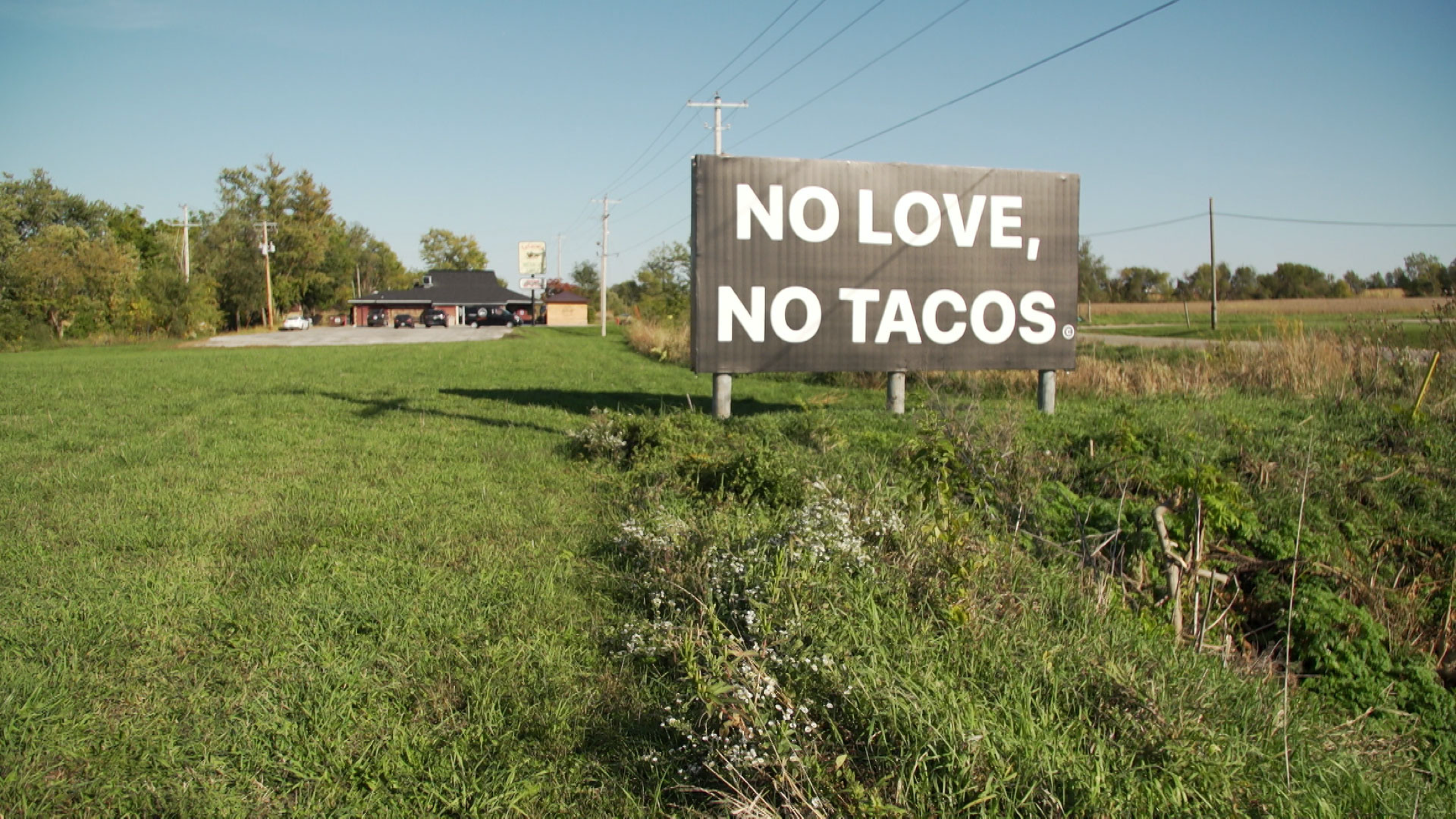 You are currently viewing Mexican restaurant takes political stand with sign declaring ‘No Love, No Tacos’