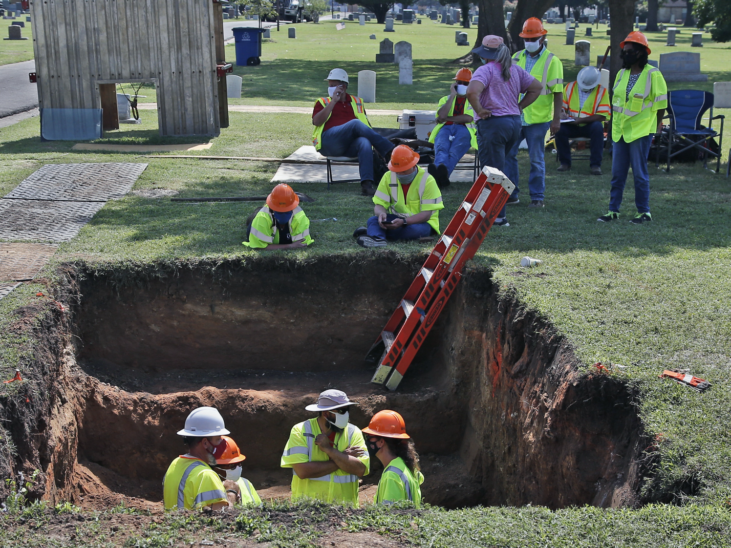 You are currently viewing Tulsa Searches For Victims Of 1921 Race Massacre At New Site