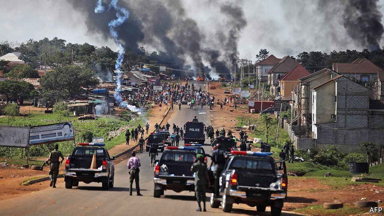 You are currently viewing Peaceful protesters against Nigerian police violence are shot