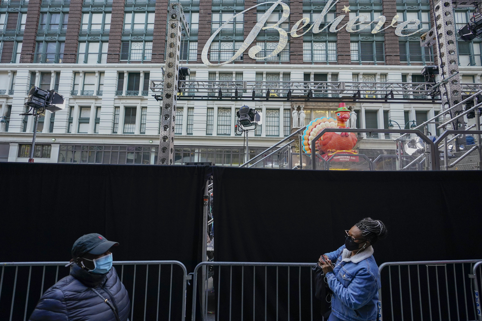 You are currently viewing Macy’s under fire after calling Black sorority in parade ‘diverse dance group’