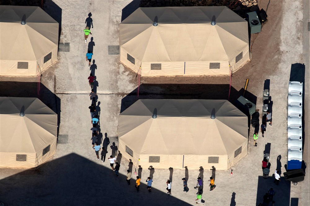 You are currently viewing Lawyers can’t find the parents of 666 migrant kids, a higher number than previously reported