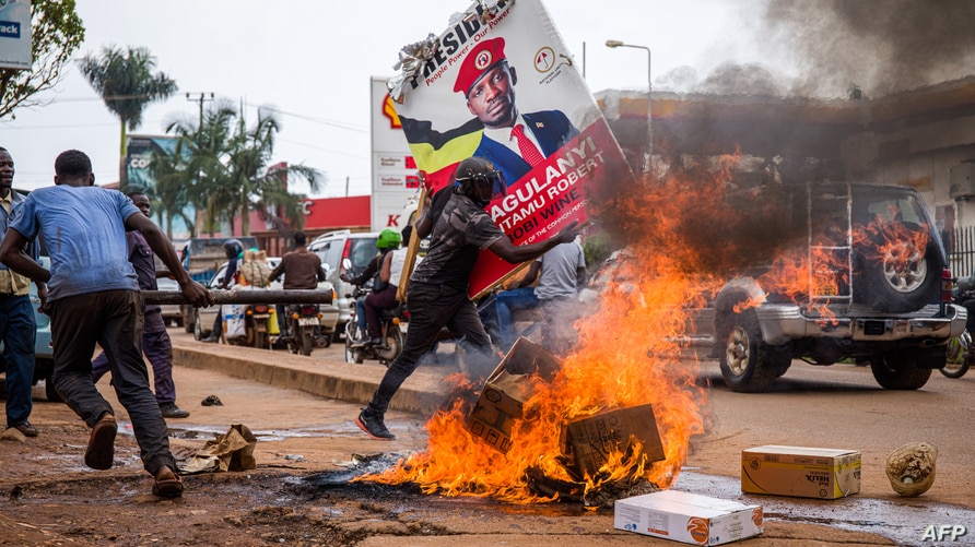 You are currently viewing Ugandan Police Says 16 Killed in Clashes Between Officers, Opposition Protesters