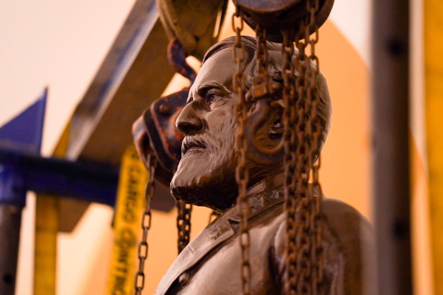 You are currently viewing Robert E. Lee’s Statue Was Finally Taken Out of Congress