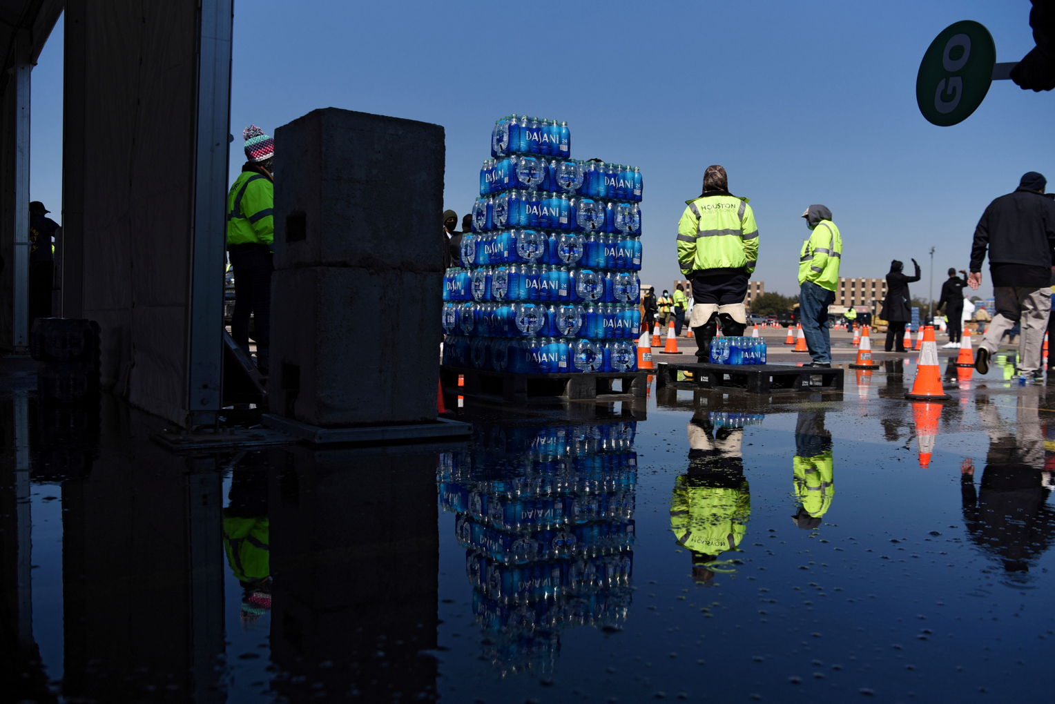 You are currently viewing Texas disaster ‘foreseeable and preventable’, Houston mayor says