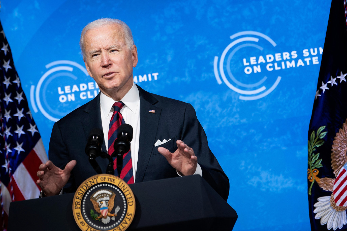 You are currently viewing Biden says fossil fuel workers should get new jobs ‘where they live’