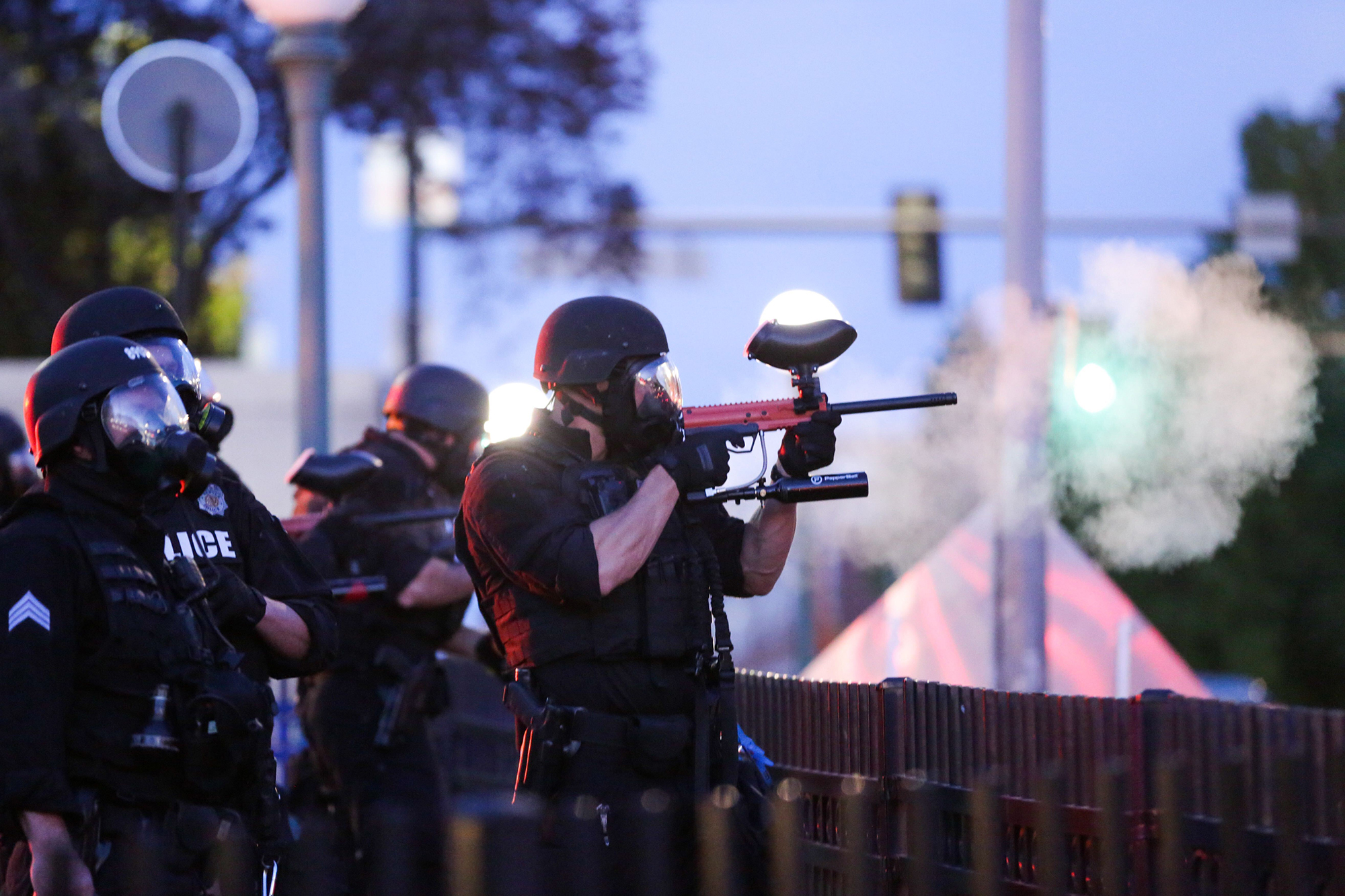 You are currently viewing Two Denver police officers suspended for using violence on nonviolent people during protests against police violence