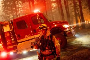 Read more about the article California wildfires: More ‘extreme’ activity pushes Dixie Fire close to 200,000 acres
