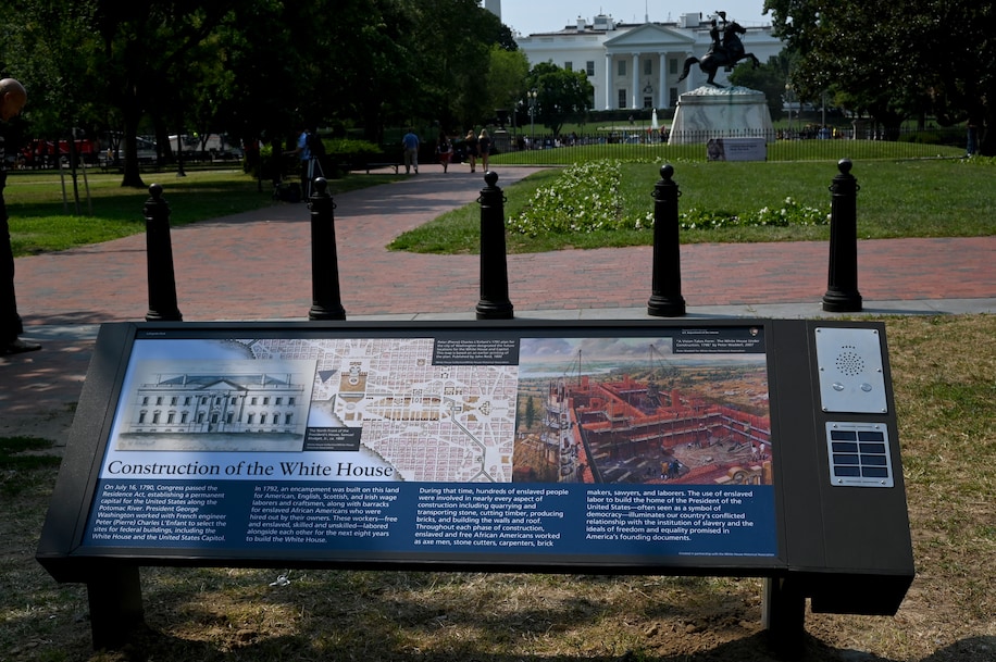 You are currently viewing New Lafayette Square marker highlights role of slavery in building White House