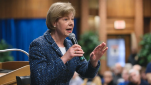 Read more about the article Tammy Baldwin hears Wisconsin tribes’ concerns on murdered Indigenous women, broadband access, wolf hunt