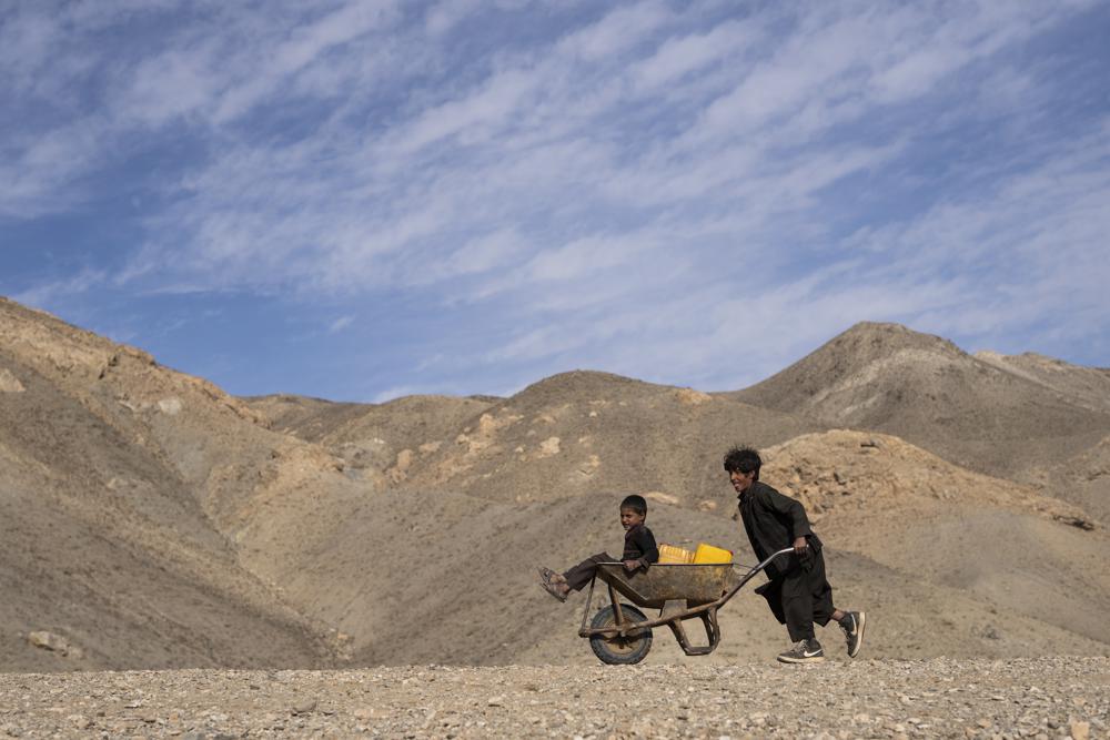You are currently viewing An Afghan village shrivels in worst drought in decades