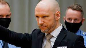 You are currently viewing Norwegian Killer Gives Nazi Salute at Parole Hearing, Ten Years After Mass Murder