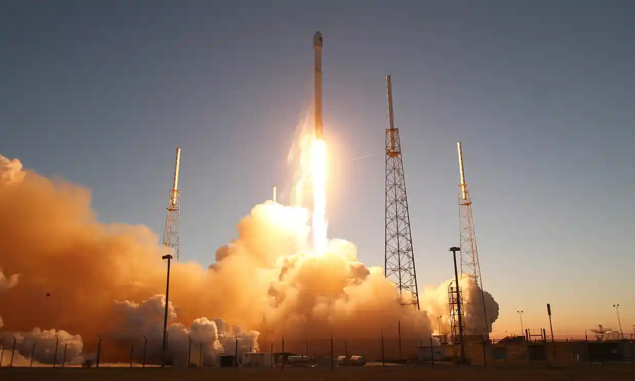 You are currently viewing Out-of-control SpaceX rocket on collision course with moon