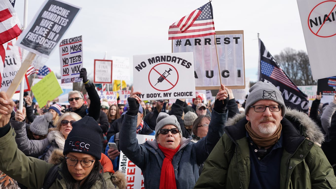 You are currently viewing Anti-Vaxxers Offer Up Bonkers Holocaust Analogies at D.C. March: Now We Can’t Even ‘Hide in the Attic’