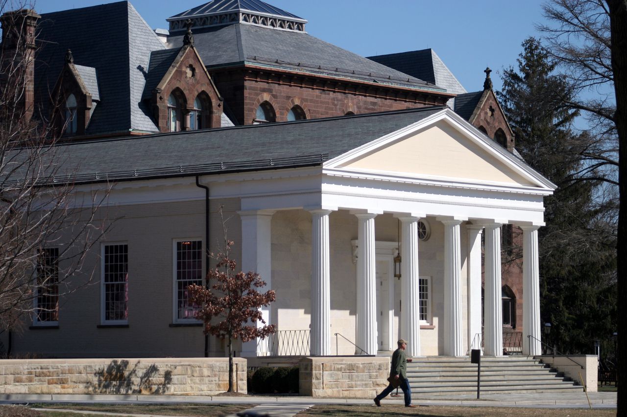 You are currently viewing Princeton seminary strips slaveholder’s name from chapel after vowing $27M in reparations
