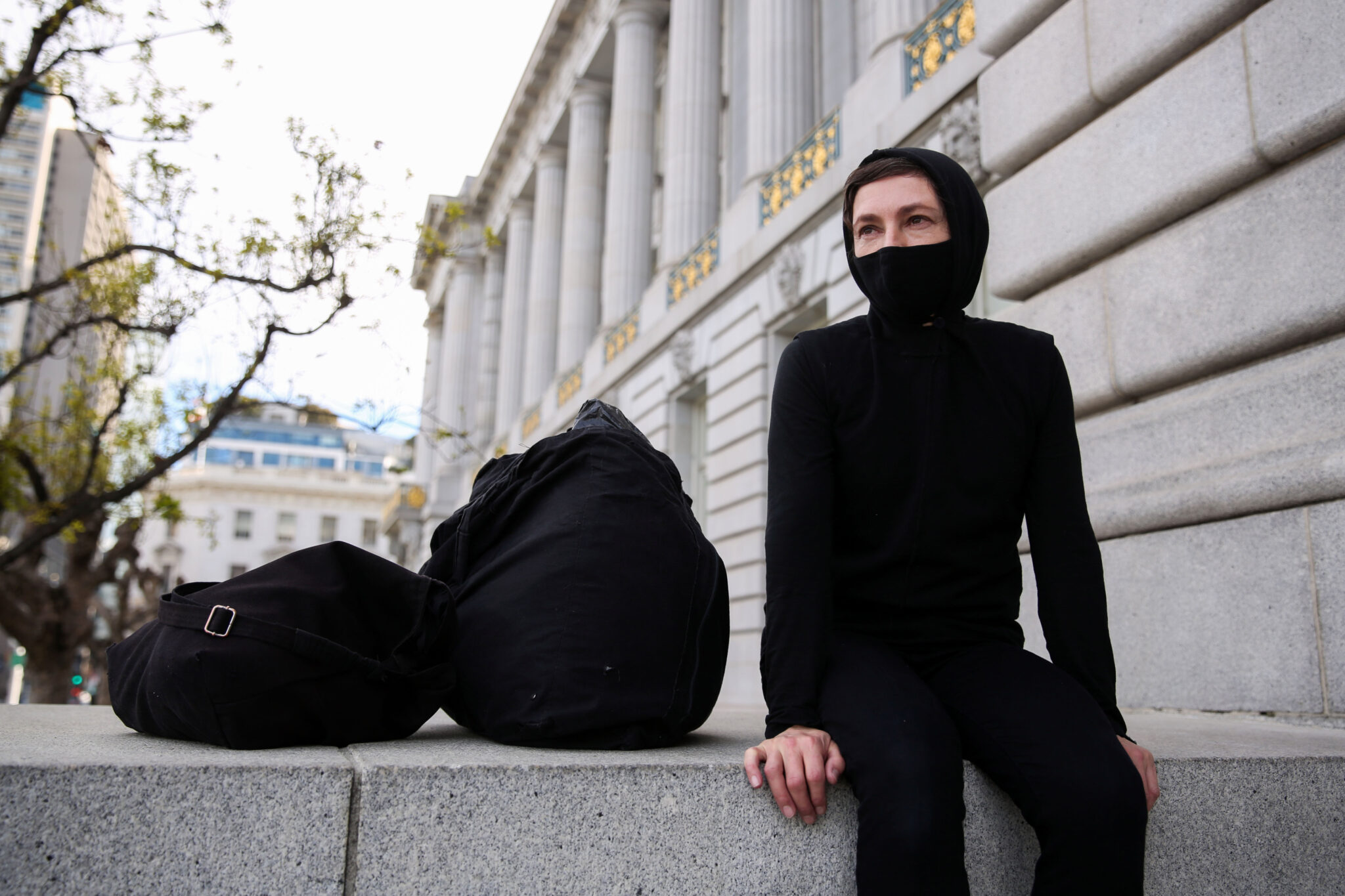 You are currently viewing She wore a cape to S.F. City Hall to protest police violence. Then she got kicked out