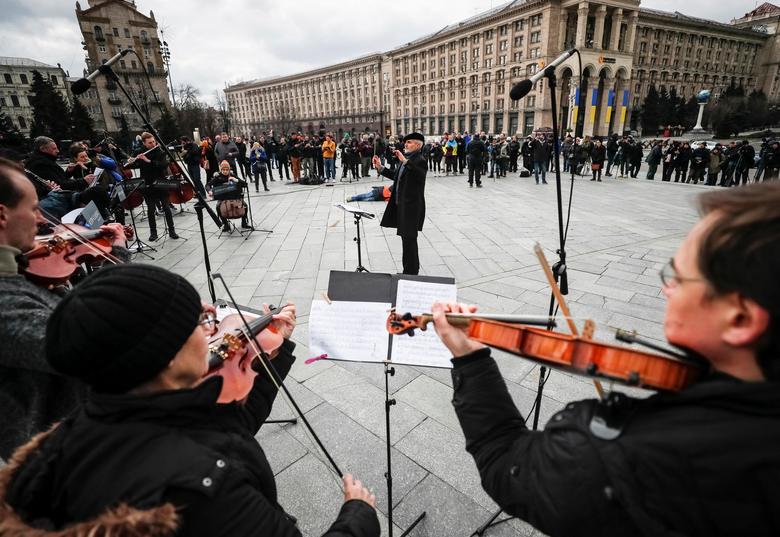 You are currently viewing Music as an act of defiance as Russian forces advance