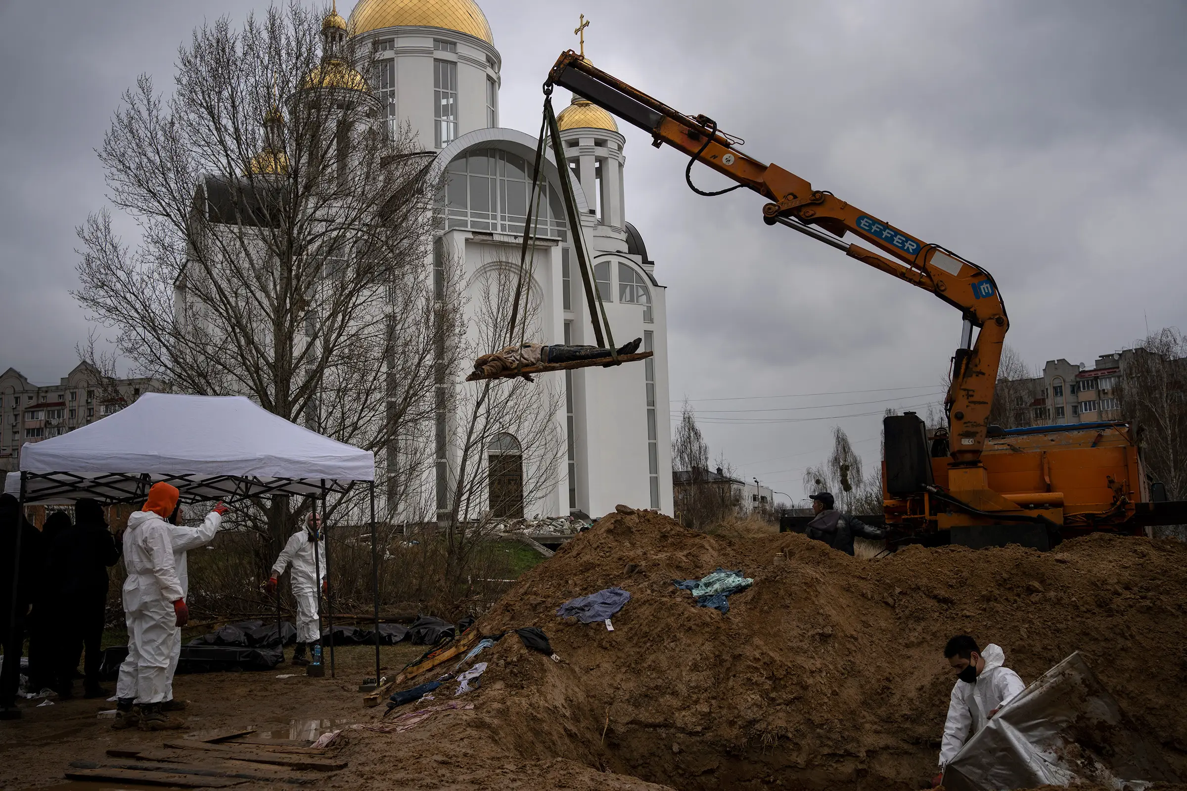 You are currently viewing A Visit to the Crime Scene Russian Troops Left Behind at a Summer Camp in Bucha