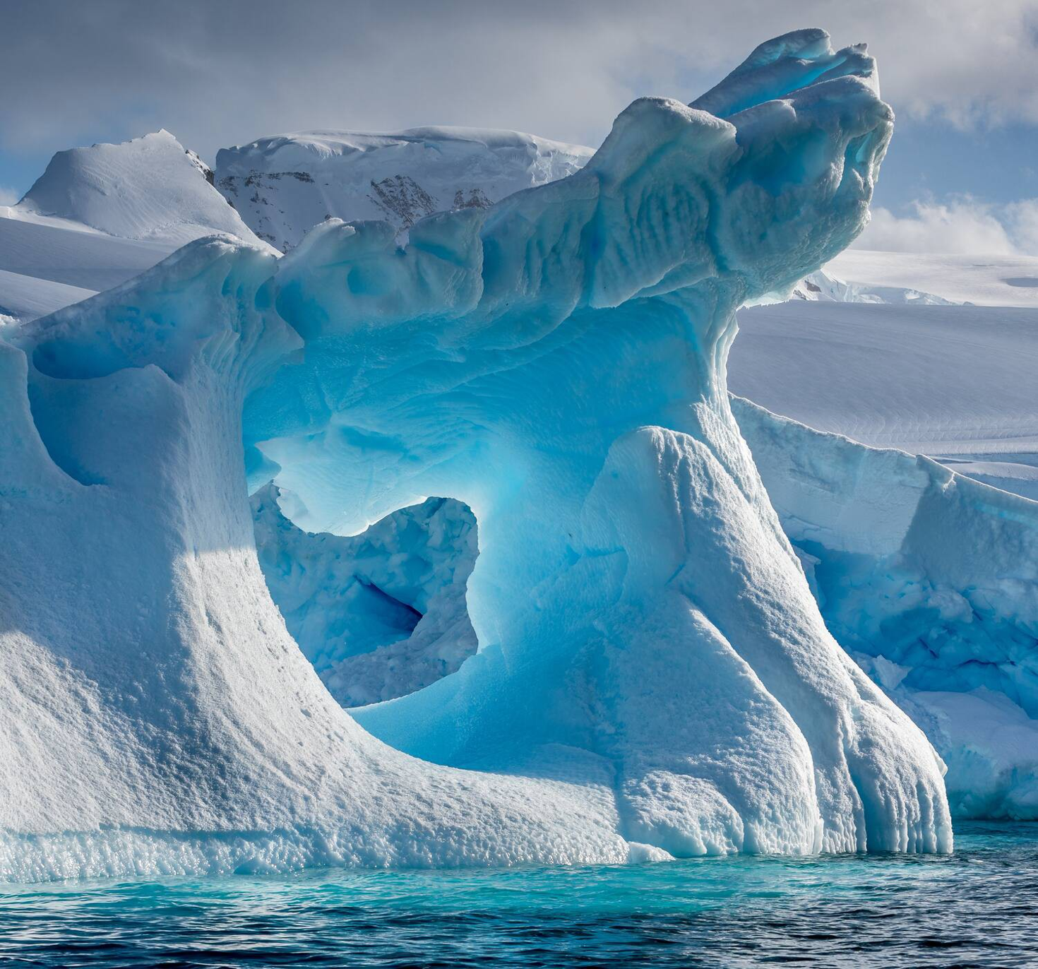 You are currently viewing Microplastics found in fresh Antarctic snow, as tiny pollutants blanket globe