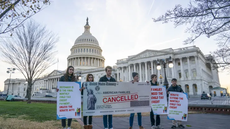 You are currently viewing Why racial justice organizations are calling on Congress to reinstate the enhanced child tax credit