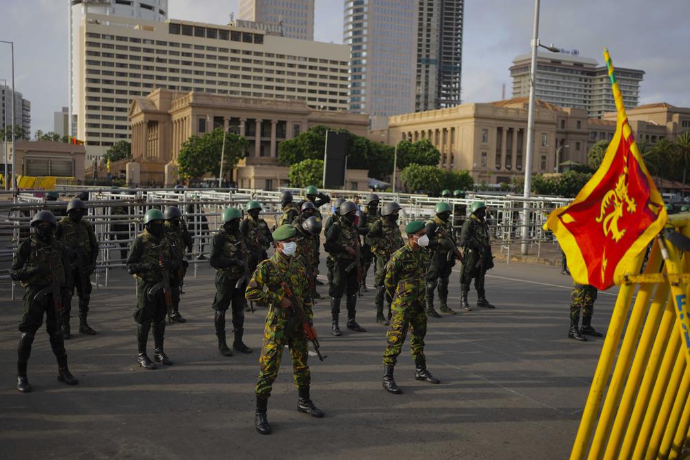 You are currently viewing Rights groups urge Sri Lanka not to use force on protesters￼