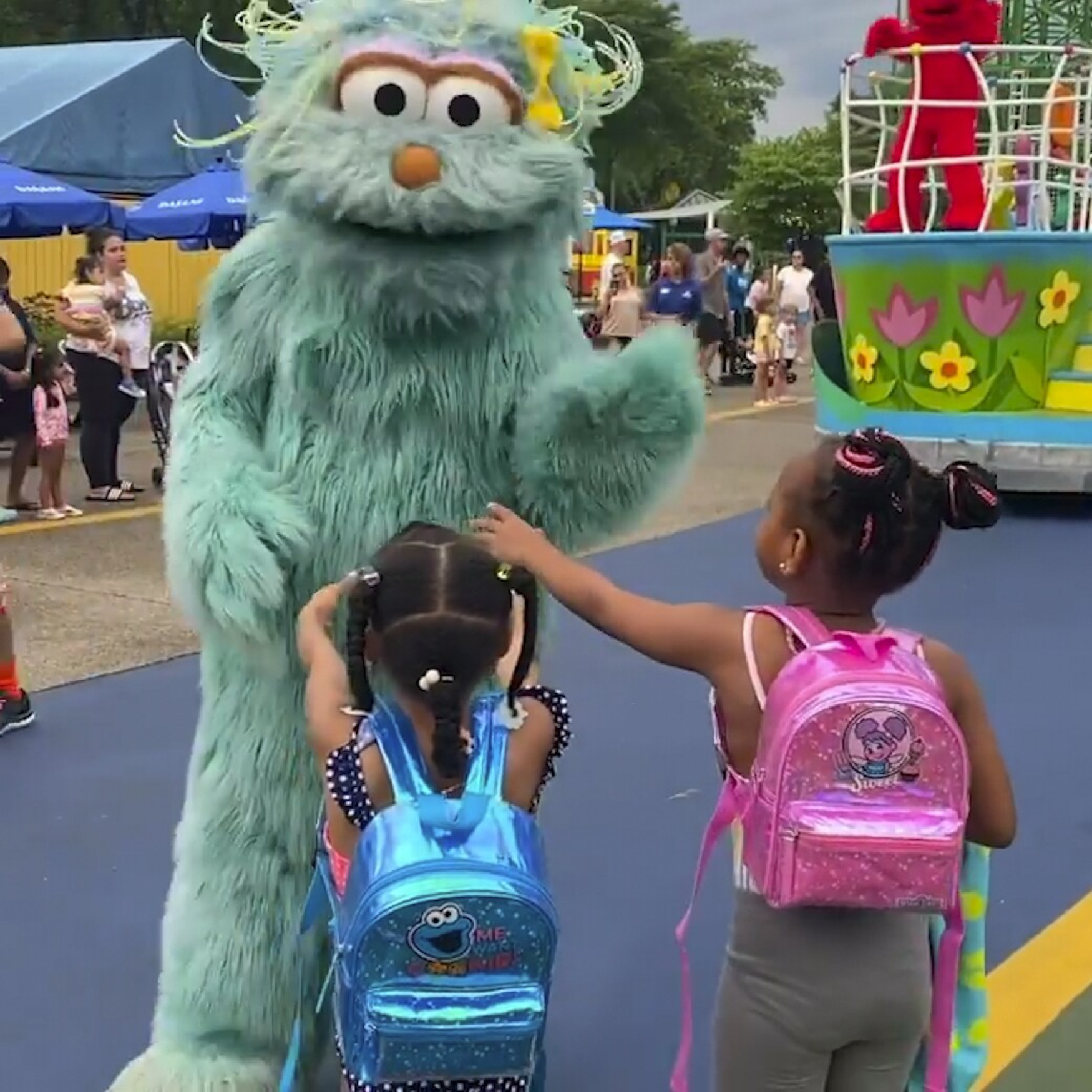 You are currently viewing Sesame Place hit with racial discrimination lawsuit after viral video sparked outrage