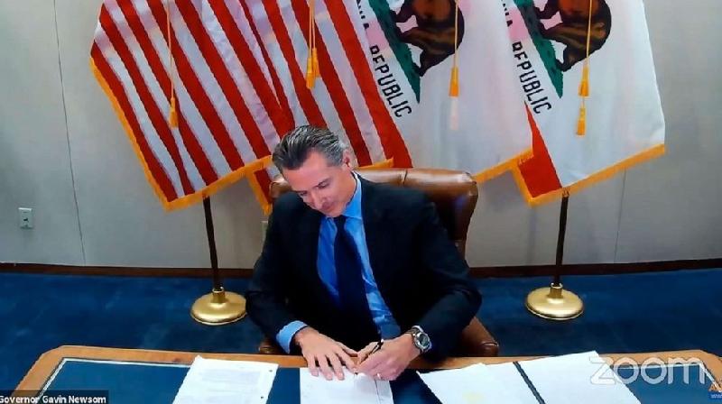 You are currently viewing California Gov. Newsom Signs Law to Categorize Black Americans for Reparations Claims