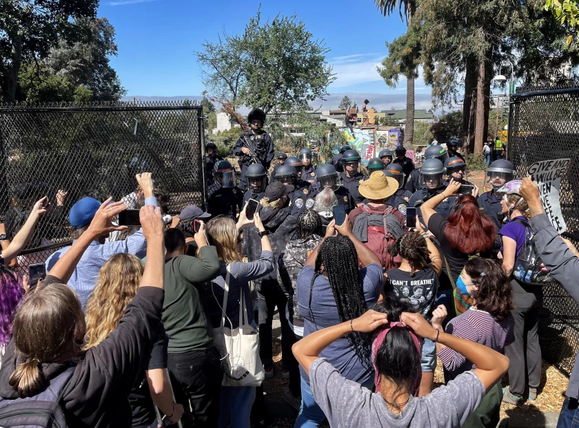 You are currently viewing UC Berkeley halts site work at People’s Park after angry protests and police clashes