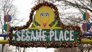 Read more about the article Family files $25 million lawsuit, claiming racial bias against Sesame Place