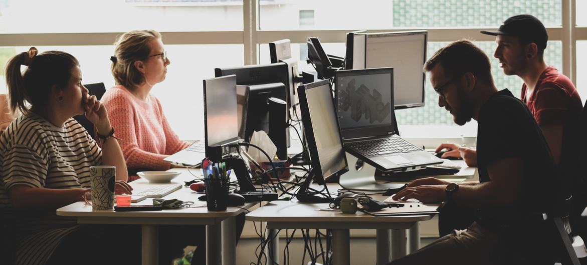 You are currently viewing Time to address mental health issues in the workplace, UN agencies urge