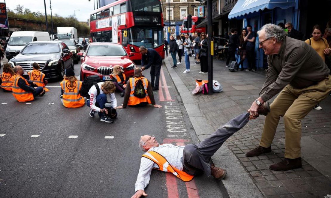 You are currently viewing Government to unveil crackdown on climate activism and strike action