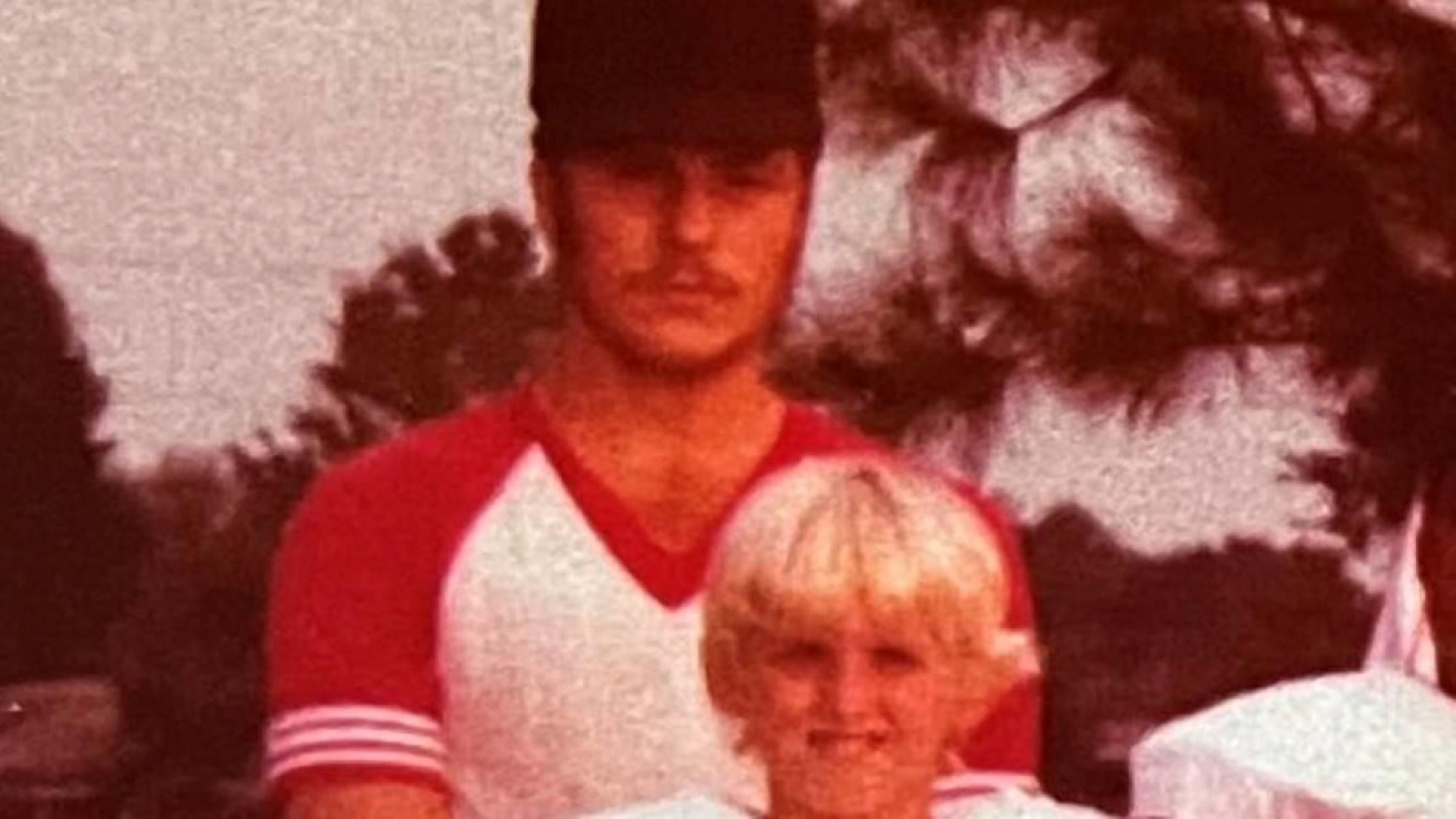 You are currently viewing <strong>Murdered Florida woman’s son hung this photo on his bedroom wall, never knowing he was standing in front of his mother’s killer</strong>