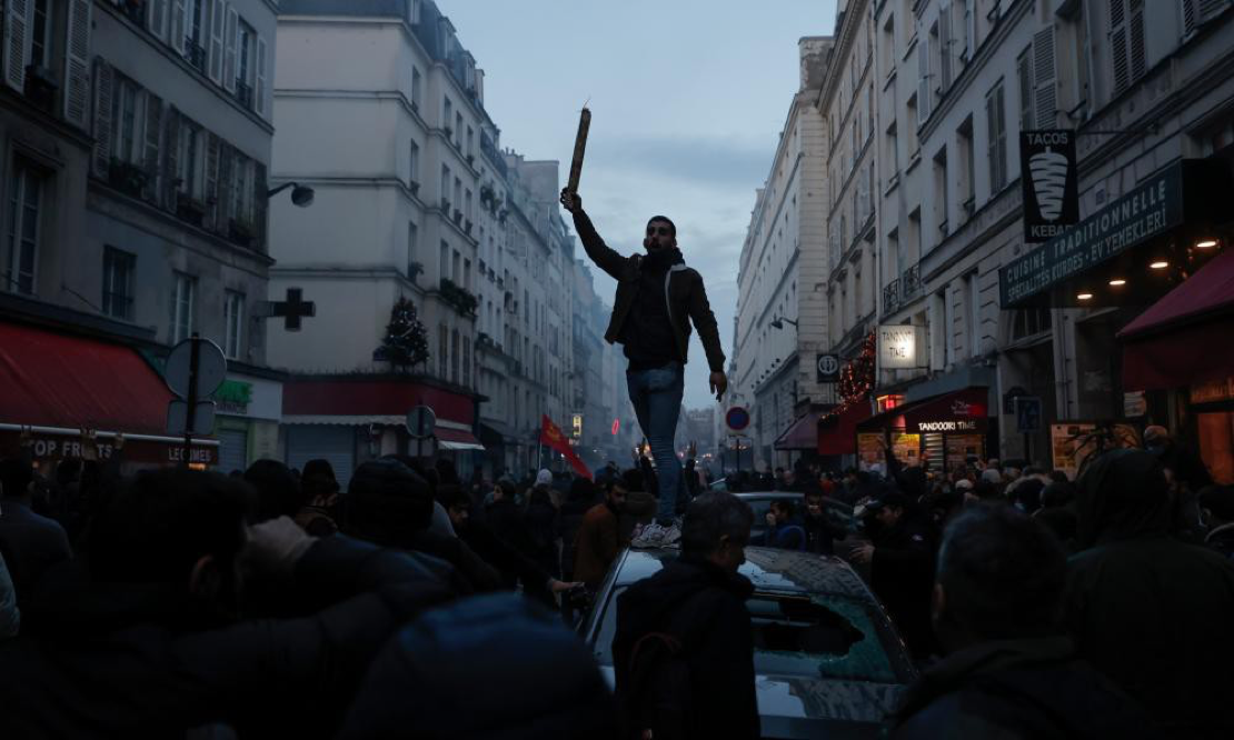 You are currently viewing Clashes in Paris after three people killed in shooting at Kurdish centre