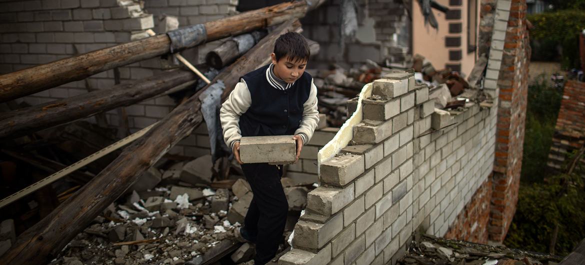 You are currently viewing Ukraine rights probe condemns ‘multiplying’ impact of war on children