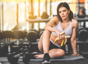 Read more about the article <strong>Here’s Why You Should Be Eating a Banana After Every Workout</strong>