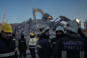 Read more about the article <strong>Earthquake Turned Apartment Blocks That Symbolized Turkey’s Rise Into Crime Scenes</strong>
