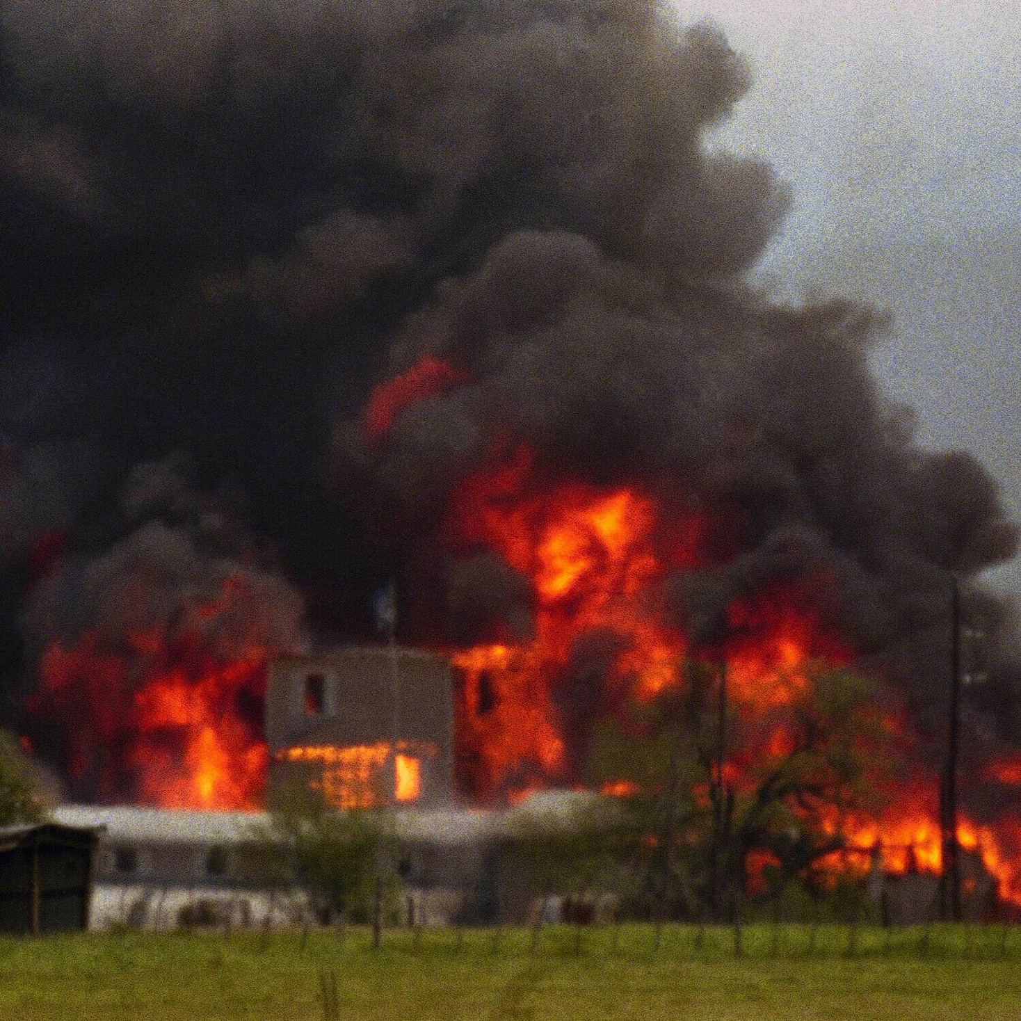 You are currently viewing 30 years later, Waco siege fascinates, infuriates new generations