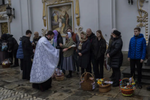 Read more about the article Dozens of POWs freed as Ukraine marks Orthodox Easter