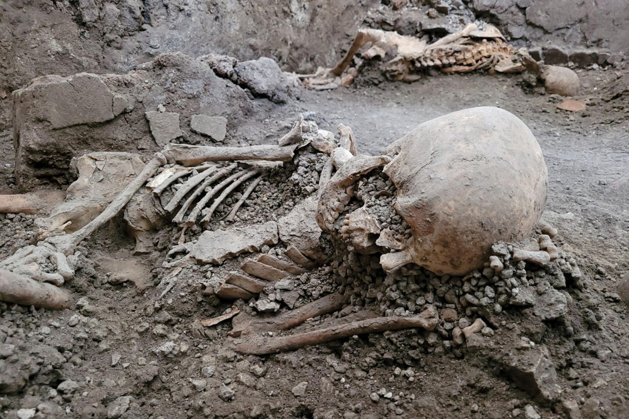 You are currently viewing Pompeii’s victims weren’t only killed by a volcanic eruption, newly unearthed skeletons show