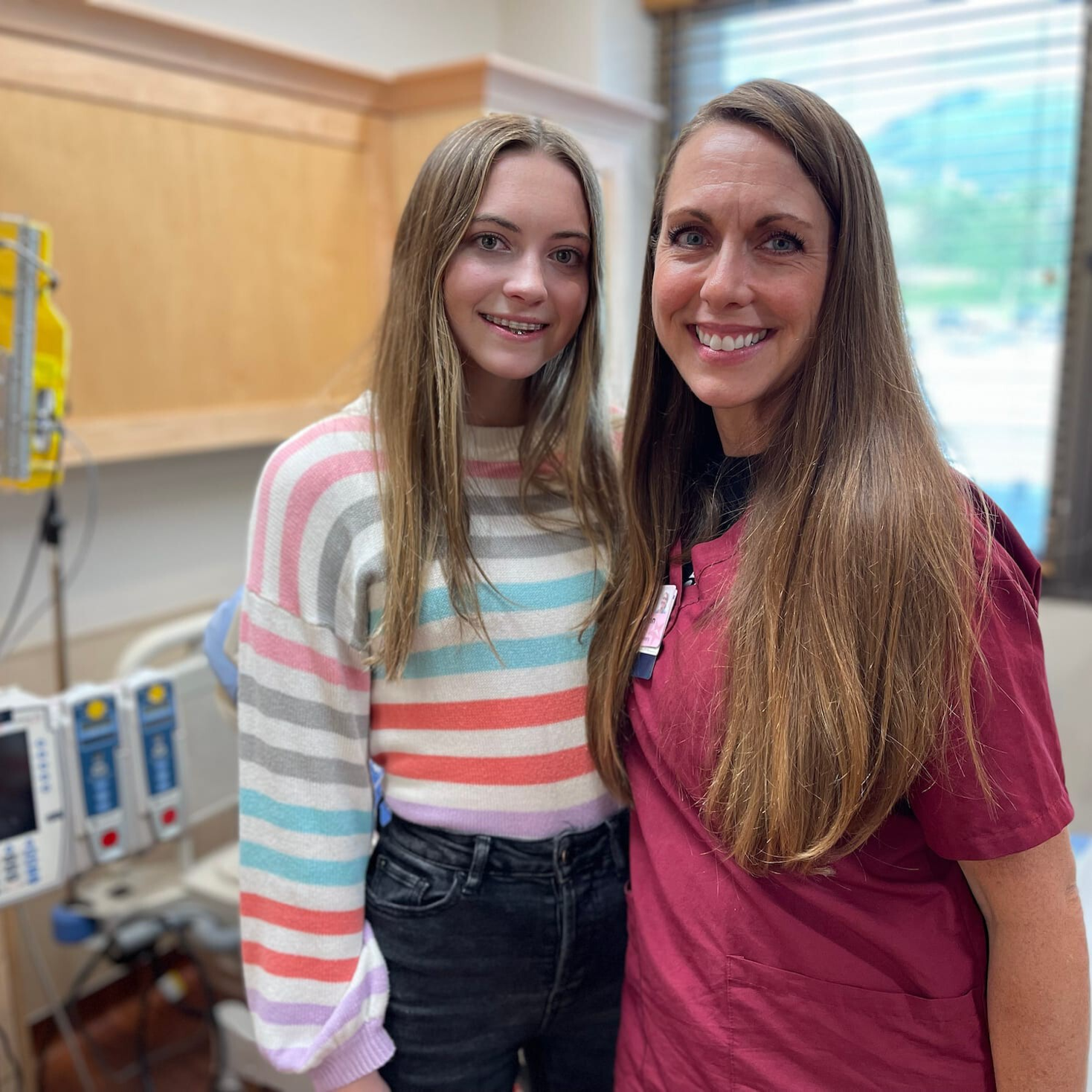 You are currently viewing Nurse learns the baby she helped deliver 22 years ago is now her daughter-in-law 