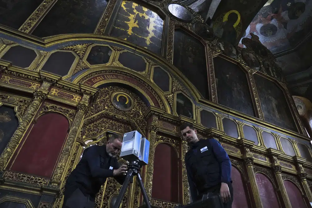 You are currently viewing Using high-tech laser gear, UN-backed team scans Ukraine historical sites to preserve them amid war