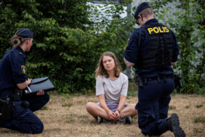 Read more about the article Greta Thunberg charged with disobeying police order at climate protest