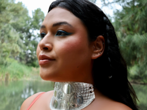 Read more about the article This Indigenous Jeweler Finds Beauty—and Meaning—in Copper